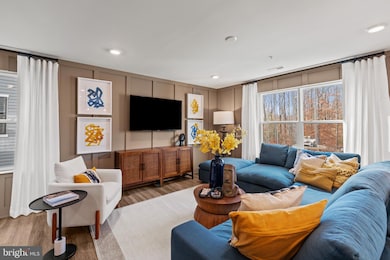 372 Eclipse St, Charles Town, WV 25414 - photo 4