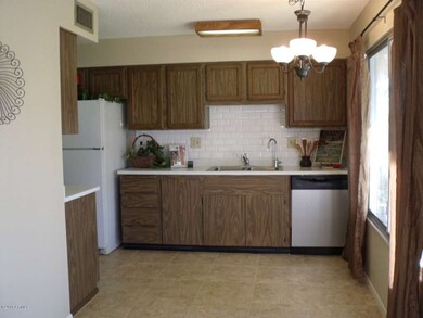 Eat-In Kitchen, Window With A View