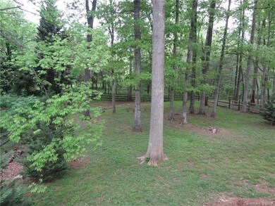 12729 Cliffcreek Dr, Huntersville, NC 28078 - photo 2