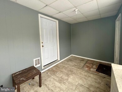 76 W Harmony St, Penns Grove, NJ 08069 - photo 4