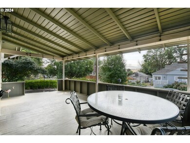 511 NW Furnish Ave, Pendleton, OR 97801 - photo 3