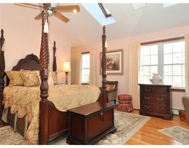 21 Commonwealth Ave, Barrington, RI 02806 - photo 7