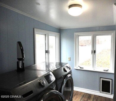 439 W Market St, Danville, PA 17821 - photo 5