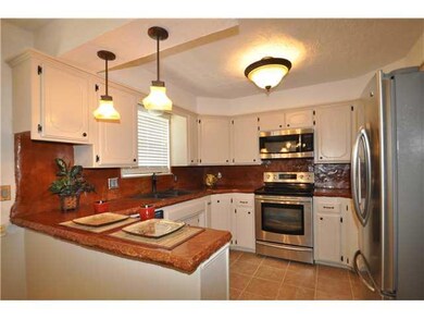 4704 NW 62nd Terrace, Oklahoma City, OK 73122 - photo 5