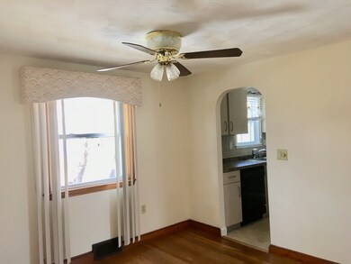 72 Thayer Cir, Randolph, MA 02368 - photo 5