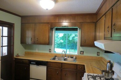 382 Stone Edge Rd, Macon, GA 31210 - photo 6