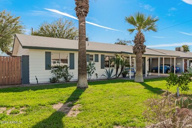 3323 E Palm Ln.