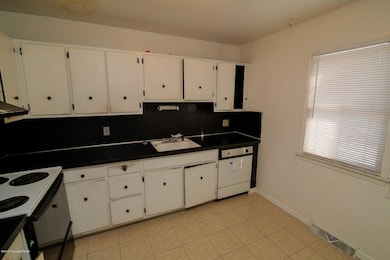 710 S 10th St, Allentown, PA 18103 - photo 3