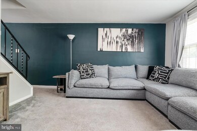 944 Circle Dr, Halethorpe, MD 21227 - photo 7