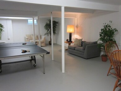 142 Chestnut Cir unit 2, Lincoln, MA 01773 - photo 6