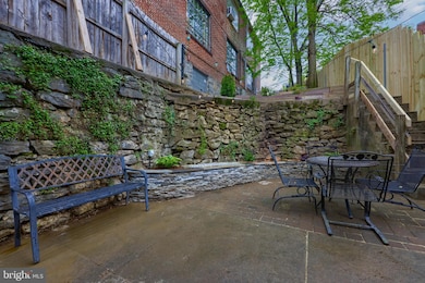 338 W King St, Lancaster, PA 17603 - photo 4