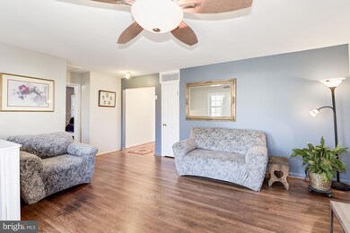 110 Runyon Ct, Manassas Park, VA 20111 - photo 5