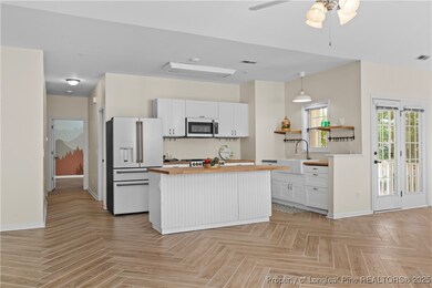 824 Sage Creek Ln unit 10, Fayetteville, NC 28305 - photo 7