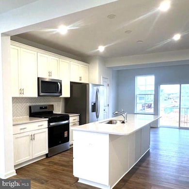 11 Abigail St, Charles Town, WV 25414 - photo 2