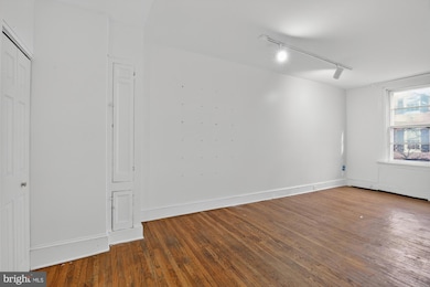 258 S 9th St unit 2F, Philadelphia, PA 19107 - photo 3