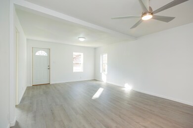 2753 S 3rd_2024_IMG_9009