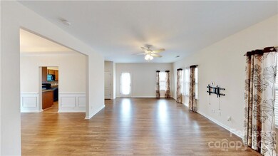 1036 Mountain Laurel Ct, Matthews, NC 28104 - photo 5