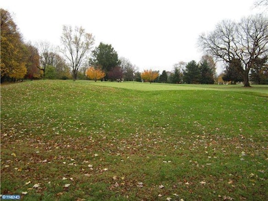 219 W Country Club Ln, Wallingford, PA 19086 - photo 2