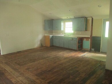 744 6th Ave, Coon Rapids, IA 50058 - photo 3