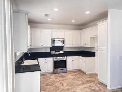 1406 Alder Ave, Tehachapi, CA 93561 - photo 4