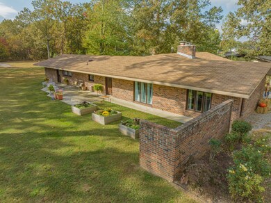 1004 Lincoln St, Manchester, TN 37355 - photo 3