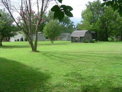 403 Shadow Dr, Shelbyville, TN 37160 - photo 7