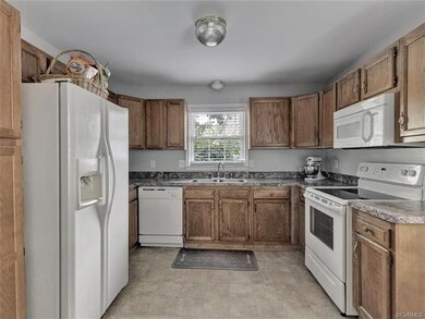 12103 Southernbelle Ct, Midlothian, VA 23112 - photo 6