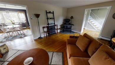 211 Belvedere Dr, Cranston, RI 02920 - photo 4