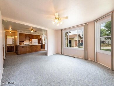 Photo-220-Living Room-510JPG