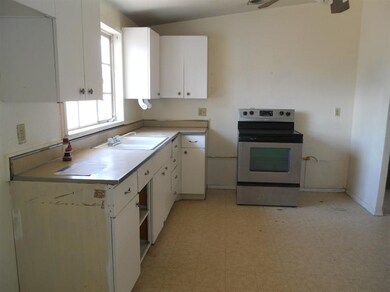 1111 Bellamah Dr, Alamogordo, NM 88310 - photo 3
