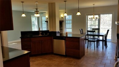 unlisted-address, Erie, PA 16506 - photo 7