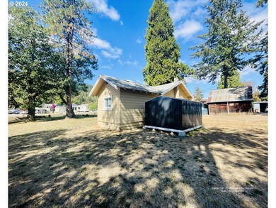 135 Deleane Dr, Canyonville, OR 97417 - photo 7