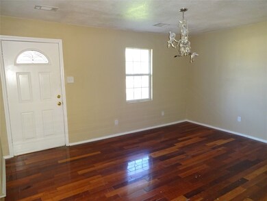 6709 Cathcart Dr, Houston, TX 77091 - photo 6