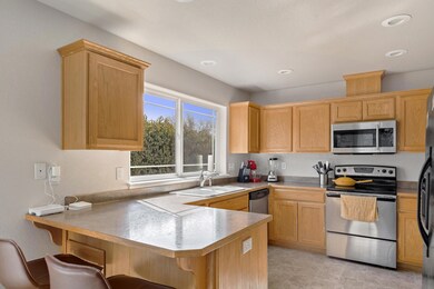 1115 SE Allenwood Dr, Grants Pass, OR 97527 - photo 7