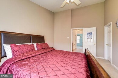 21227 Owls Nest Cir, Germantown, MD 20876 - photo 7