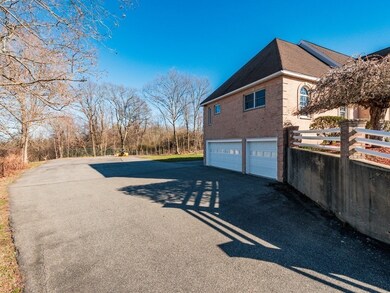 29 Mohawk St, Danvers, MA 01923 - photo 7