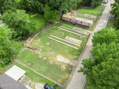 228 Johnson Aly, New Iberia, LA 70563 - photo 2