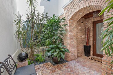 005-825NE1stS-DelrayBeach-FL-small