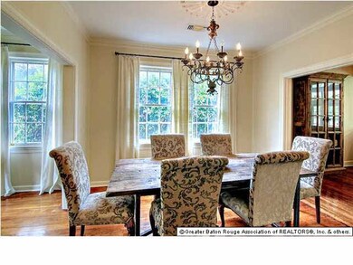 FORMAL DINING AREA