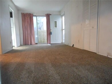 You'll enjoy the NEW neutral carpet!