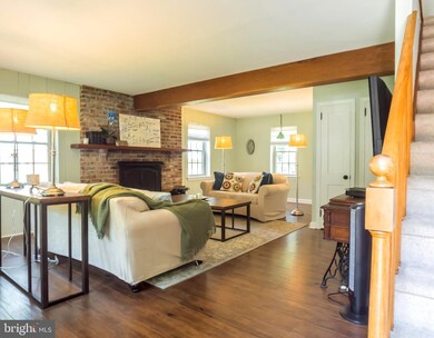 1025 Cherry Ln, Southampton, PA 18966 - photo 4