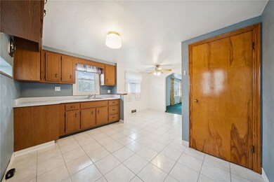 1013 10th St, Irwin, PA 15642 - photo 6