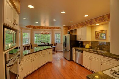 2464 Gardenbrook Ct, Medford, OR 97504 - photo 7