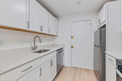 55 Broad St unit 2, Lynn, MA 01902 - photo 6