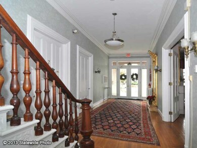 Entry. GRACIOUS FRONT  HALL