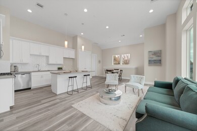 2504 Tidwell Rd unit J, Houston, TX 77093 - photo 2