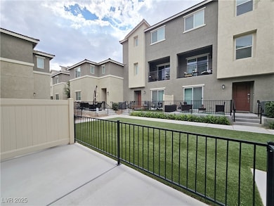 2843 Kona Blue Ln unit 3, Las Vegas, NV 89183 - photo 4