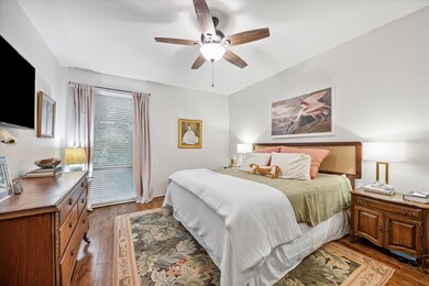 2100 Tanglewilde St unit 297, Houston, TX 77063 - photo 7