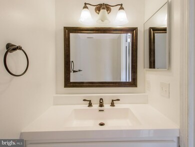 15039 Cherrywood Dr, Laurel, MD 20707 - photo 5