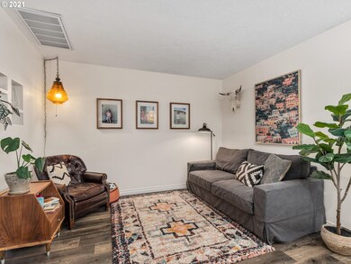 13040 SW Douglas St, Portland, OR 97225 - photo 5